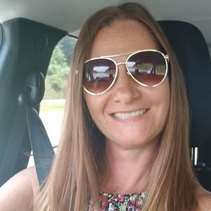 Meet your Posher, Becky